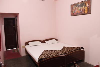 Mishra Guest House Варанаси Екстериор снимка